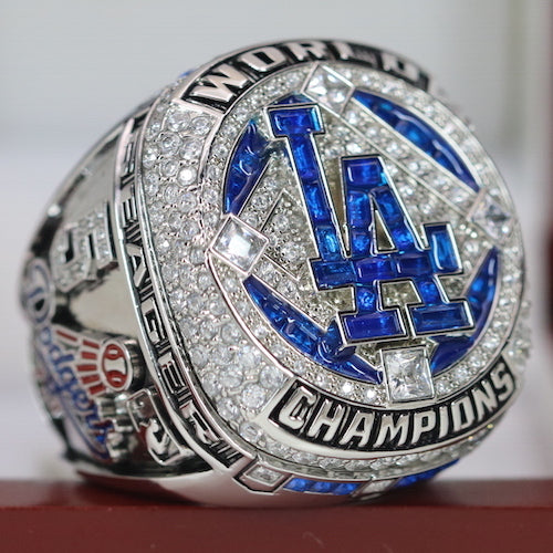 Dodgers receive 2020 World Series rings