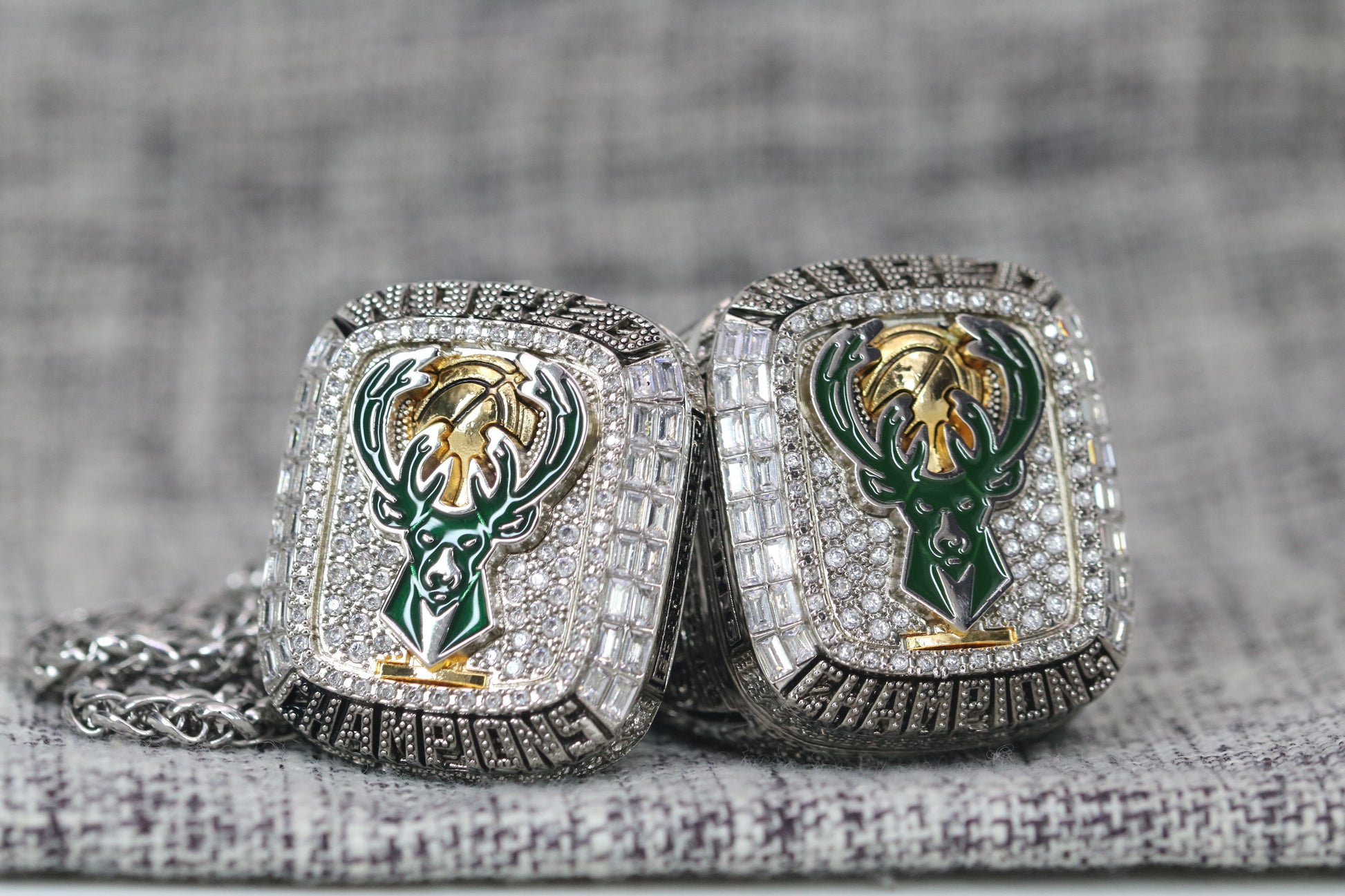2019 Stanley Cup Series Championship Ring Replica, with Display