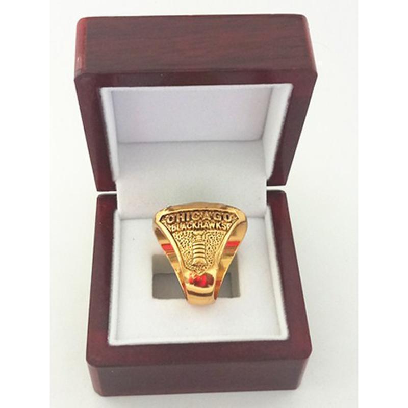 Get a first look at the Blackhawks' Stanley Cup rings
